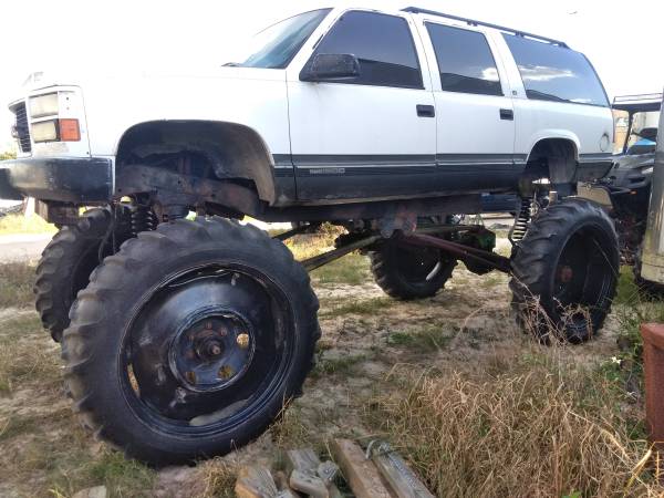 2.5 ton suburban mud truck - $3000 (FL)