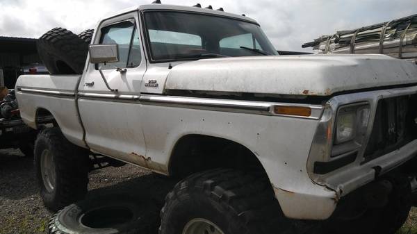 73 Ford F150 4x4 Mud Truck - $6500 (TX)